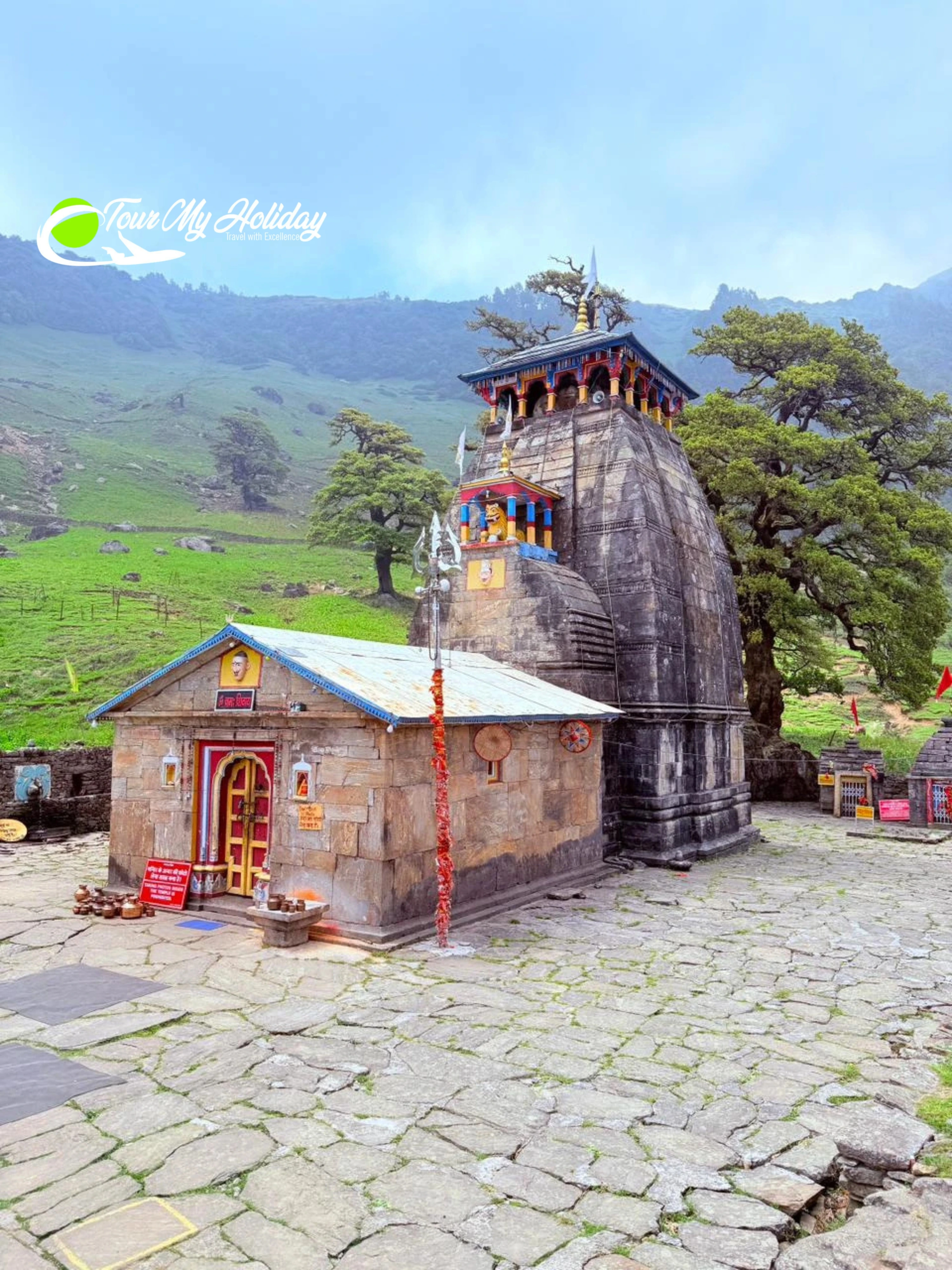 madmaheshwar temple the second kedar of panch kedar temple